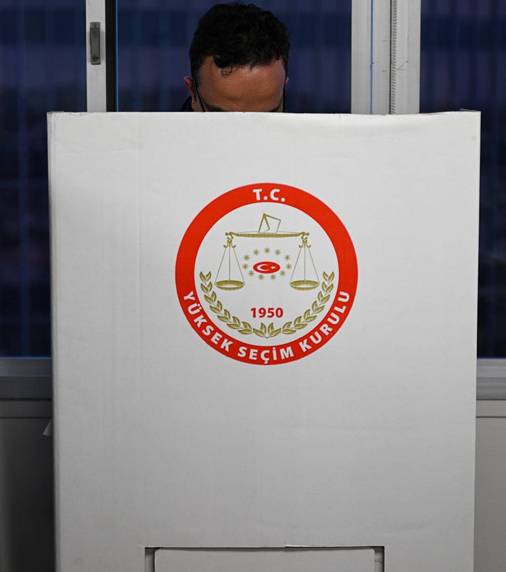 Yurt dışında 717 bin 612 seçmen sandık başına gitti - Resim: 9